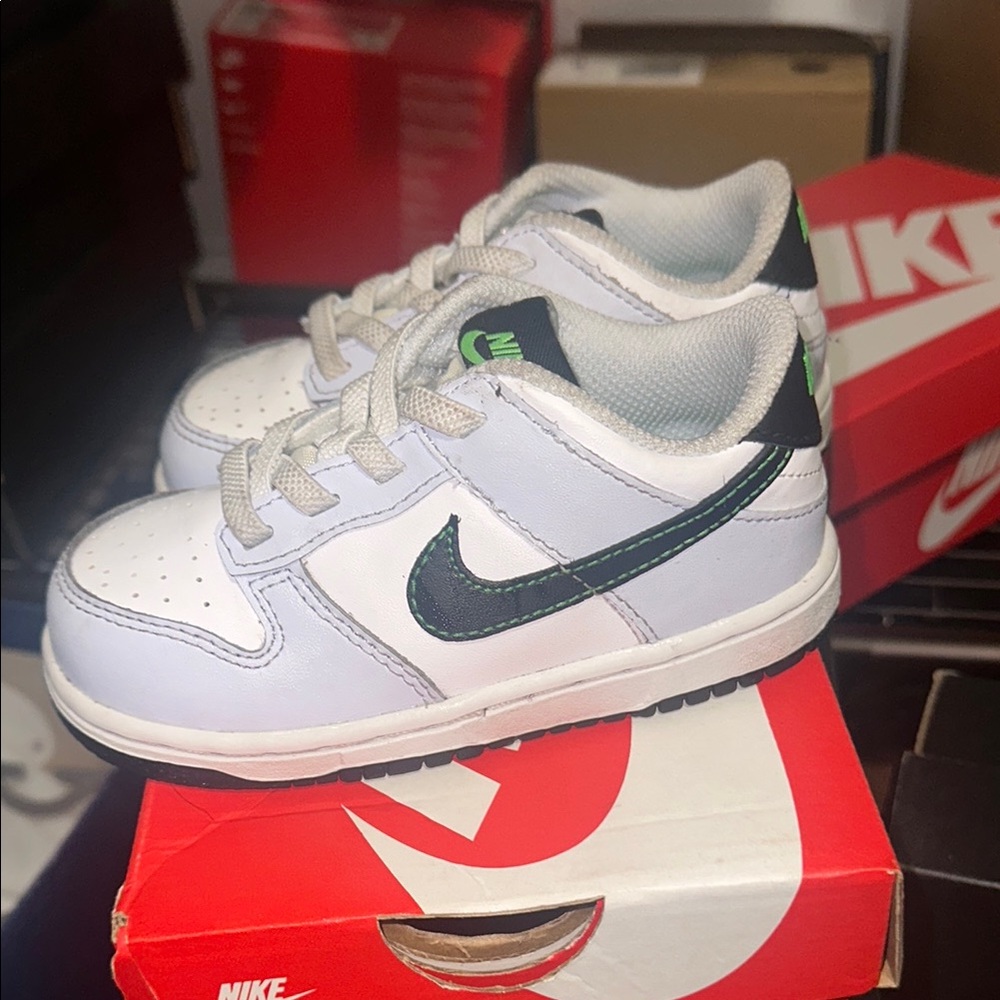 Nike Kids White and Green Sneakers